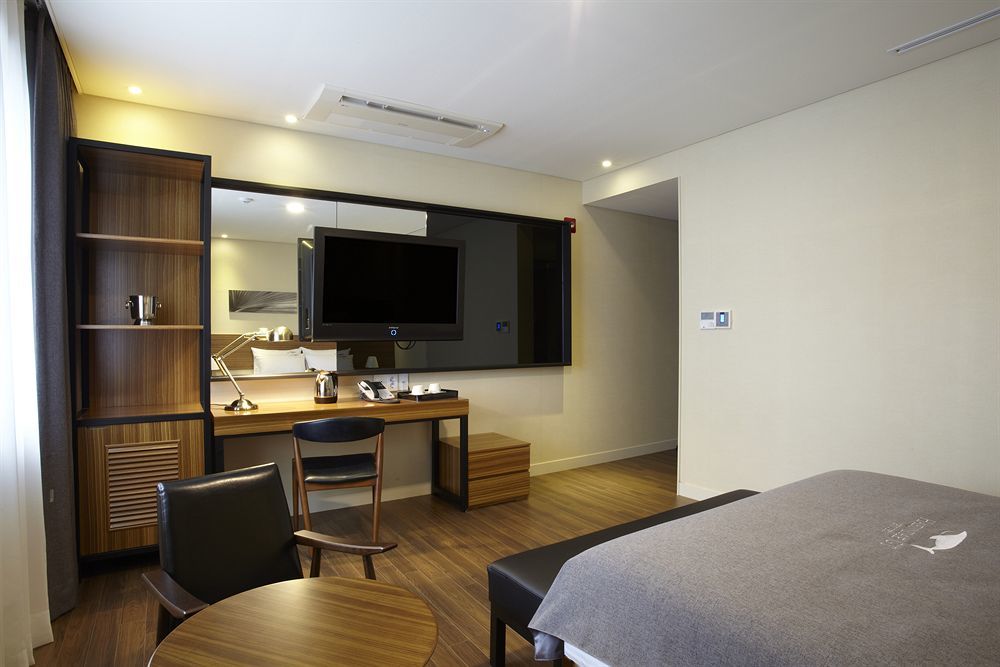 Cinema House Hotel In Busan Eksteriør bilde