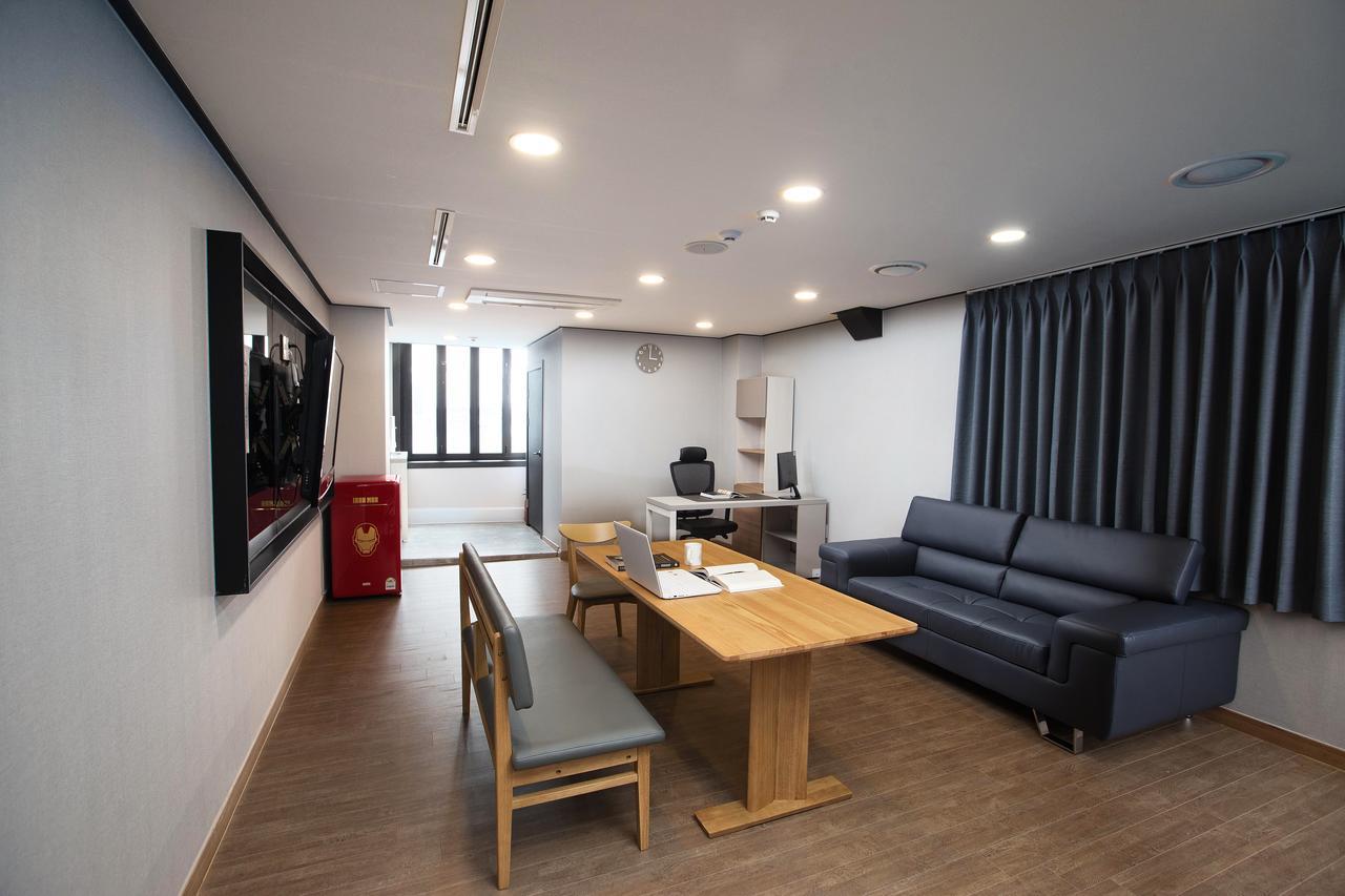 Cinema House Hotel In Busan Eksteriør bilde