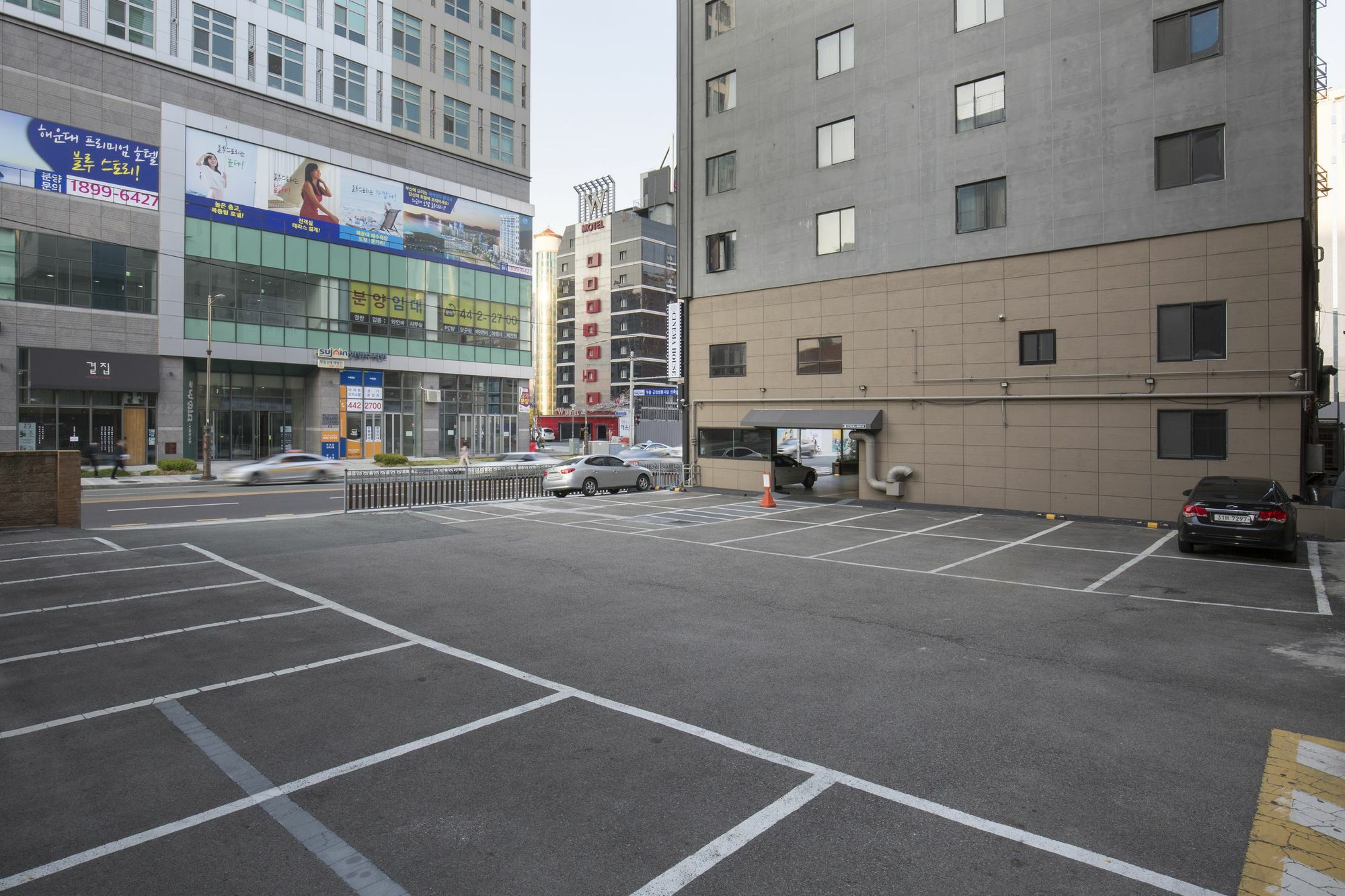 Cinema House Hotel In Busan Eksteriør bilde