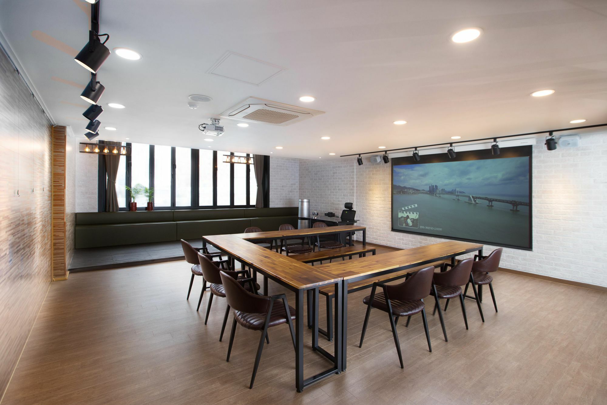 Cinema House Hotel In Busan Eksteriør bilde