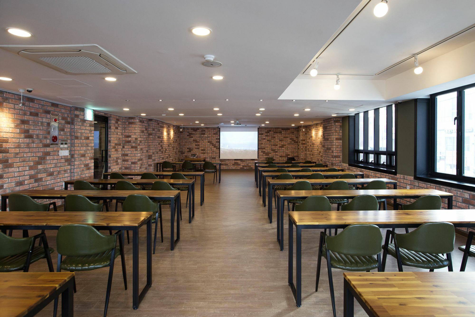 Cinema House Hotel In Busan Eksteriør bilde